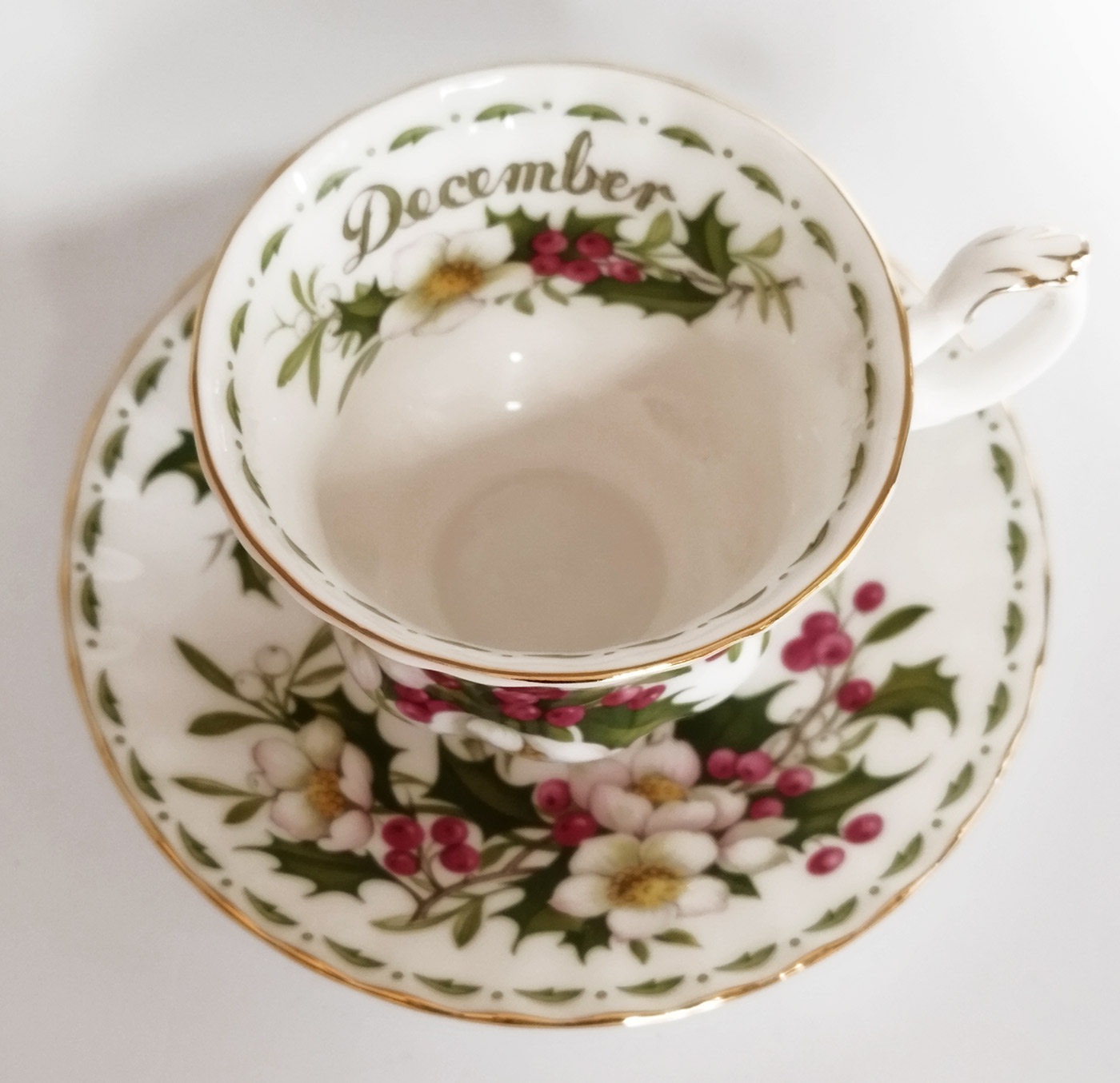 Royal Albert - Tazza da tè fiore del mese dicembre - Collezionismo